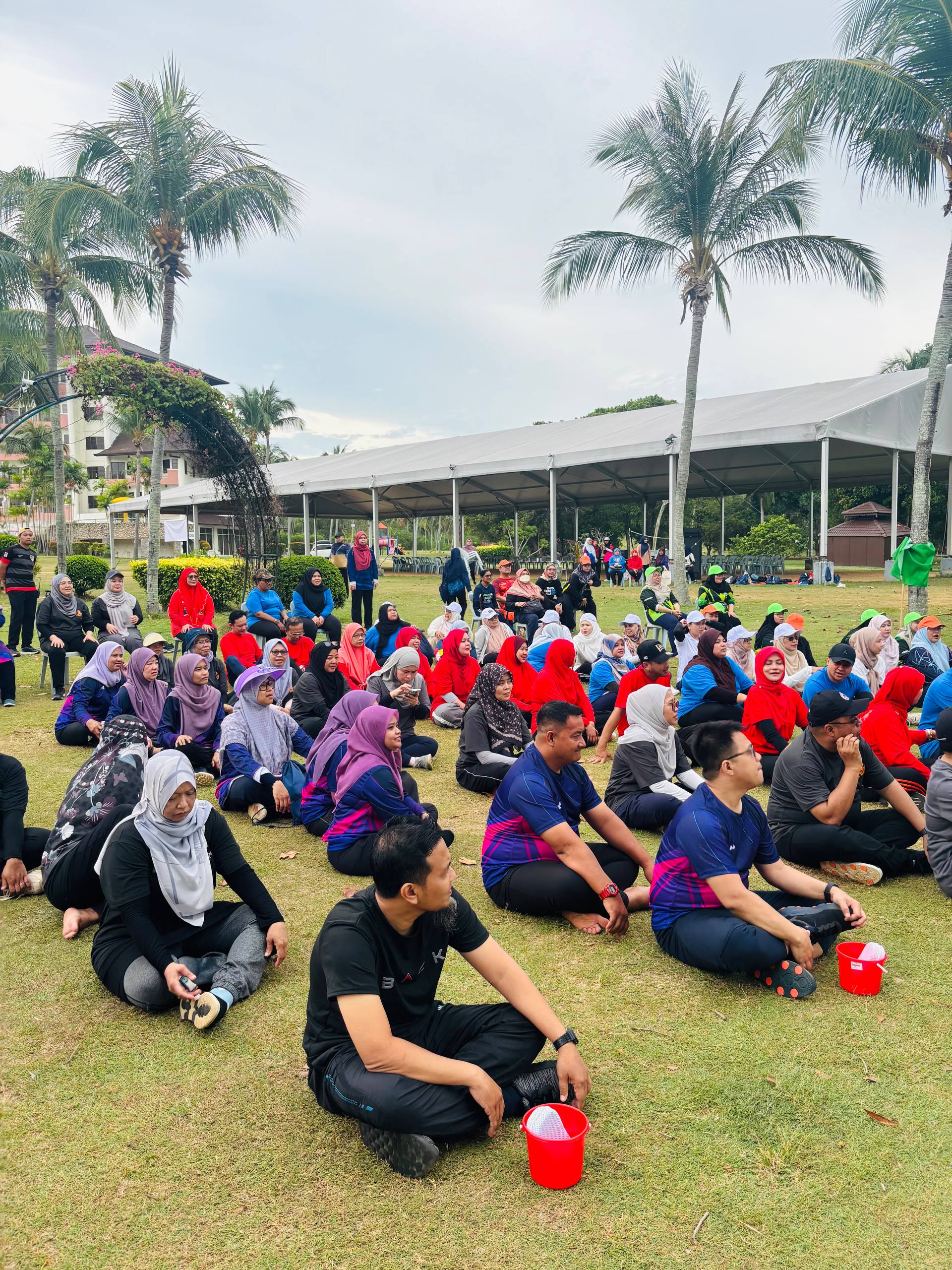 photo_6093885151201921842_w